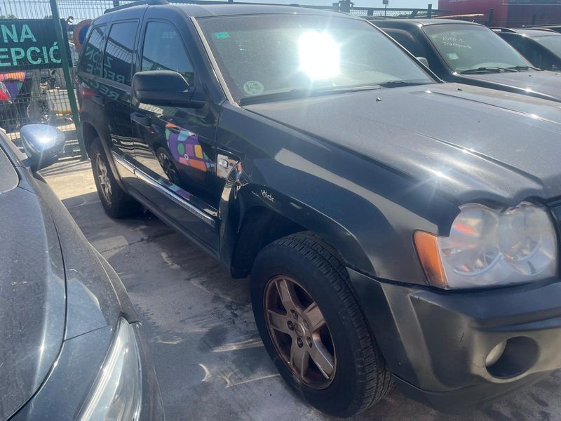Jeep Grand Cherokee 3.0 CRD Laredo — zdjęcie 8