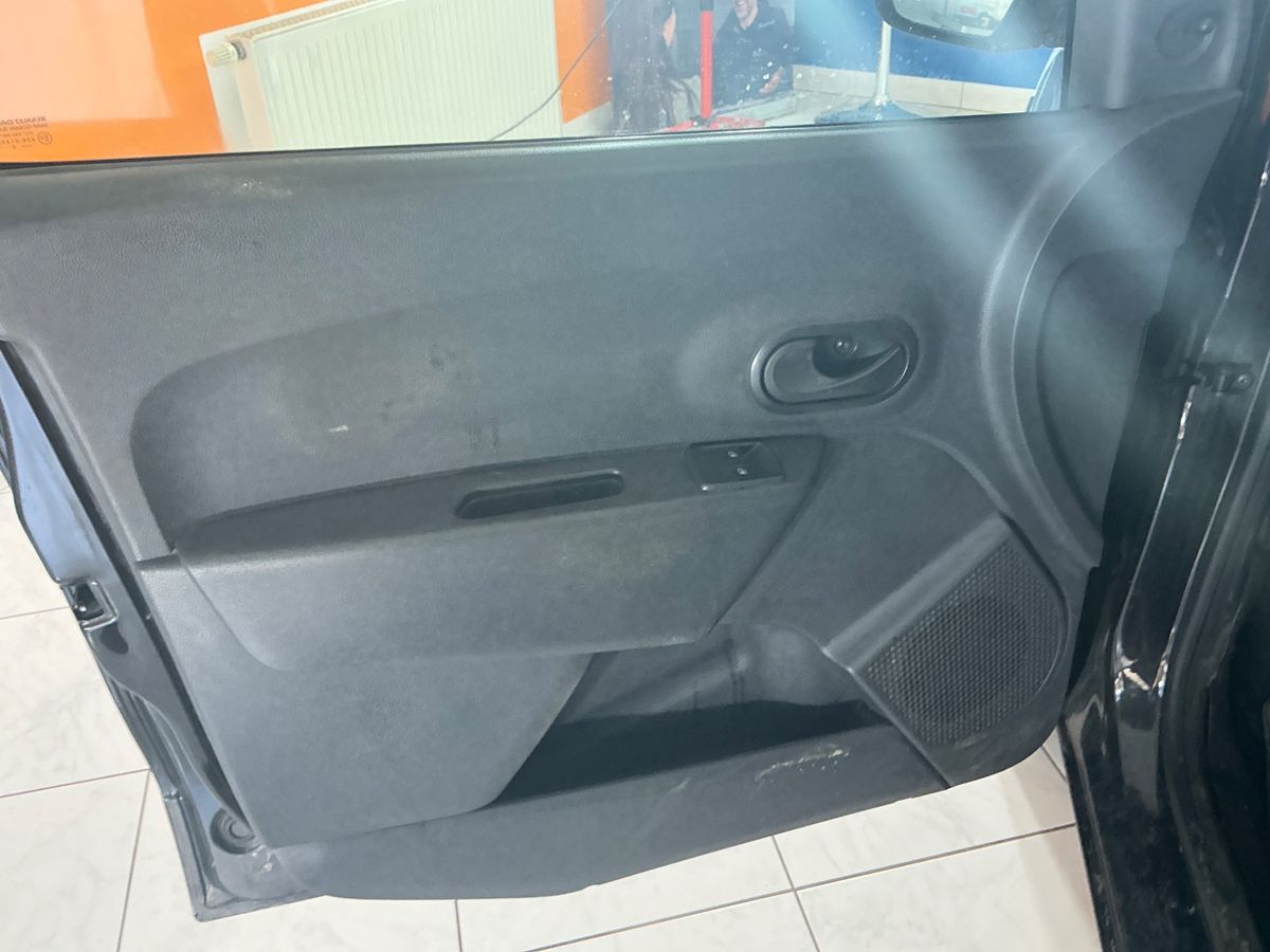 Dacia Dokker 2019 — photo 39