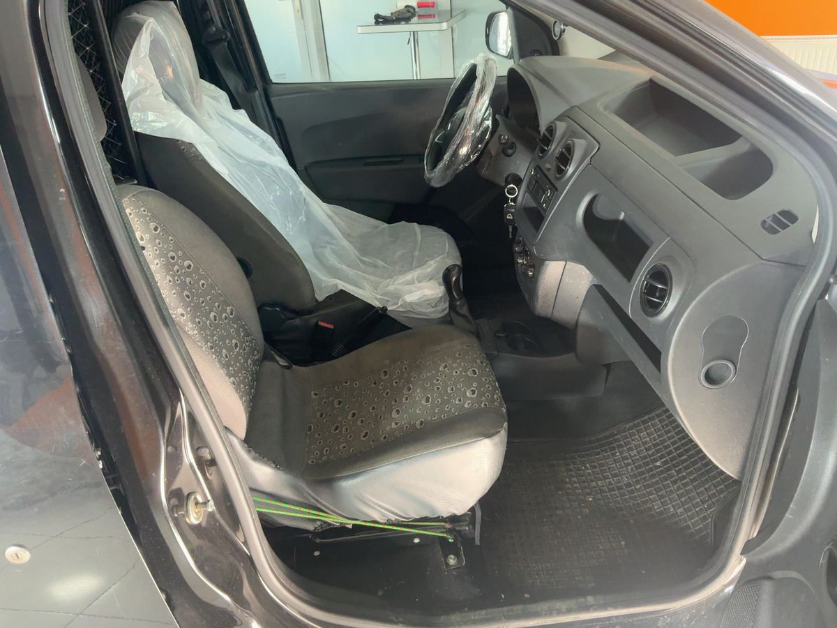 Dacia Dokker 2019 — photo 18
