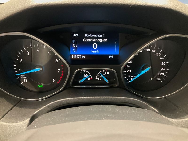 Ford Focus 1.5 EcoBoost ST-Line 2018 – снимка 19