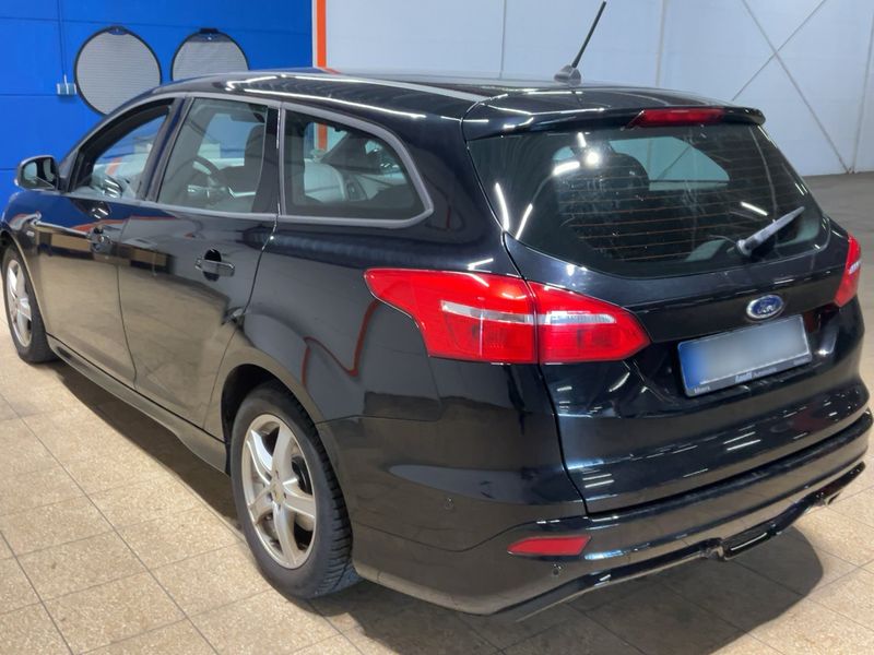 Ford Focus 1.5 EcoBoost ST-Line 2018 – снимка 6