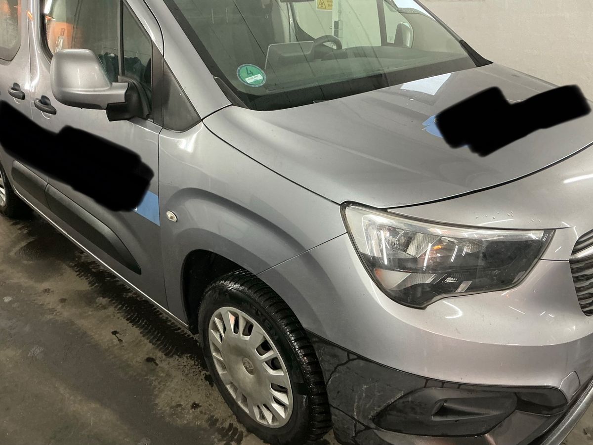 Opel Combo 2020 — photo 13