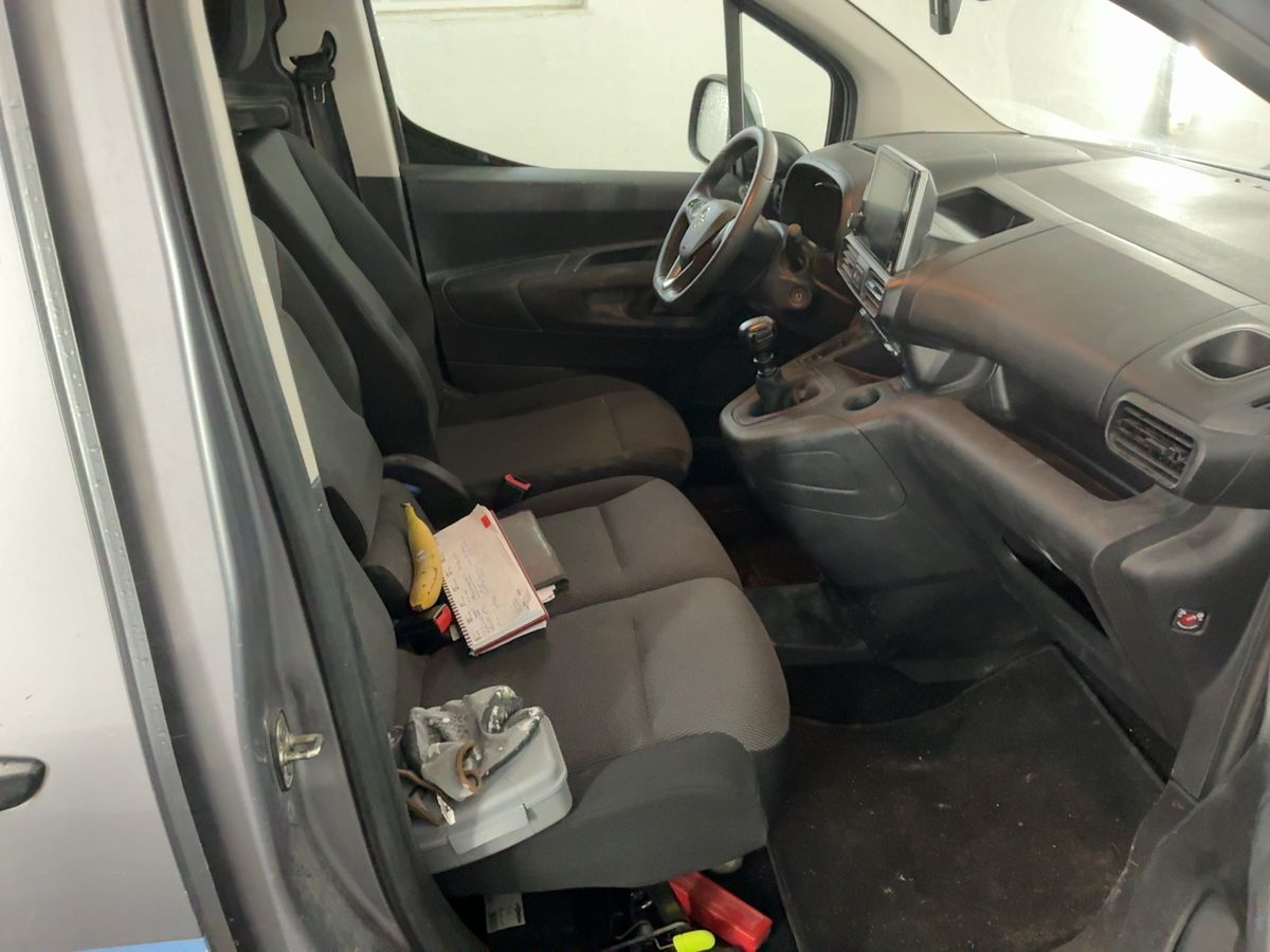 Opel Combo 2020 — photo 17