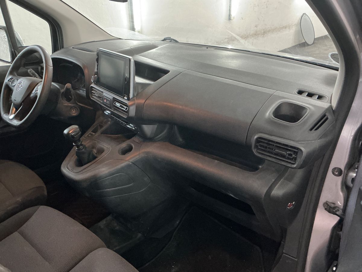 Opel Combo 2020 — photo 31