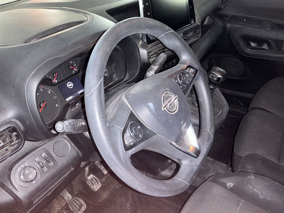 Opel Combo 2020 — photo 27
