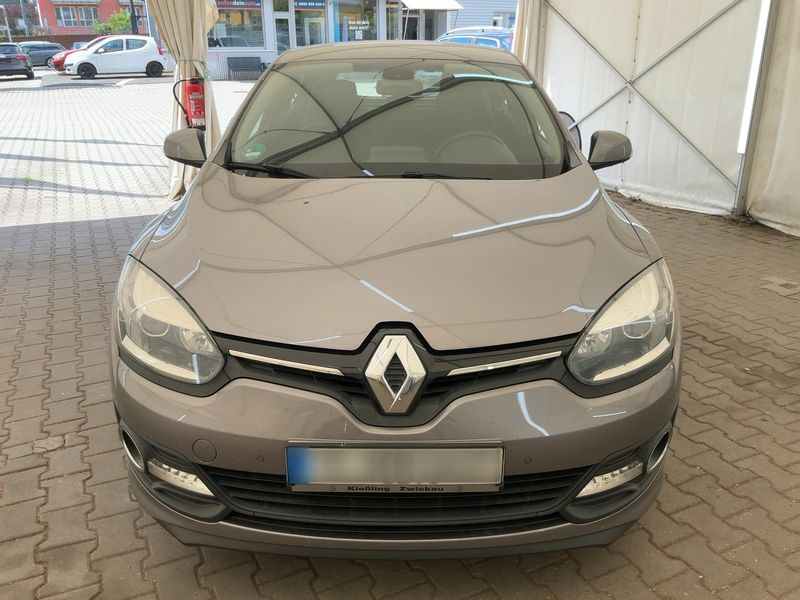 Renault Megane 1.2 Paris — zdjęcie 9
