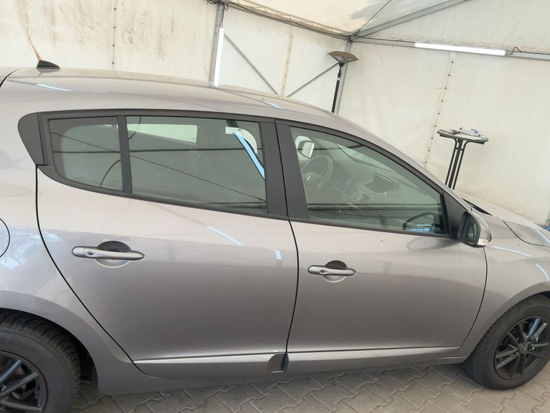Renault Megane 1.2 Paris — zdjęcie 7