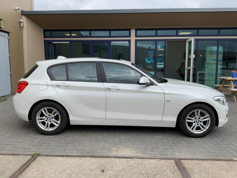 BMW 1er 118d Sport Line 2017 – снимка 10