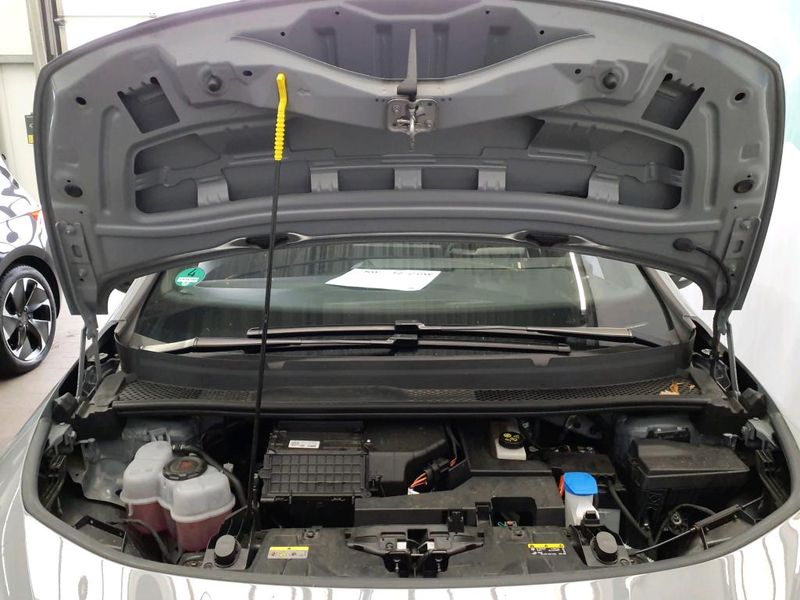 Cupra Born electric drive 150 kW — zdjęcie 8