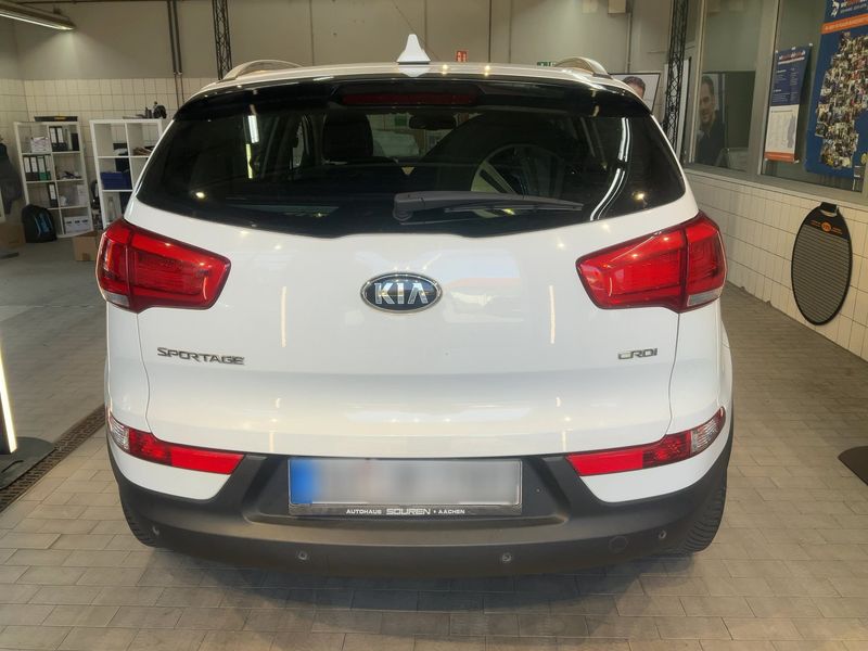 Kia Sportage 2.0 CRDi Spirit 4WD — zdjęcie 5