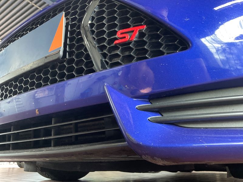 Ford Focus 2.0 EcoBoost ST 2012 – снимка 56