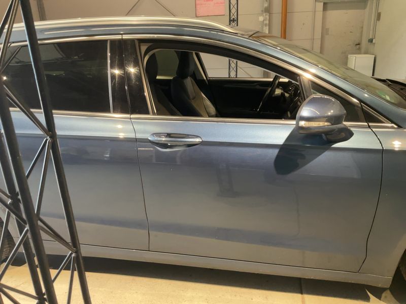 Ford Mondeo 2.0 TDCi EcoBlue Titanium — zdjęcie 7