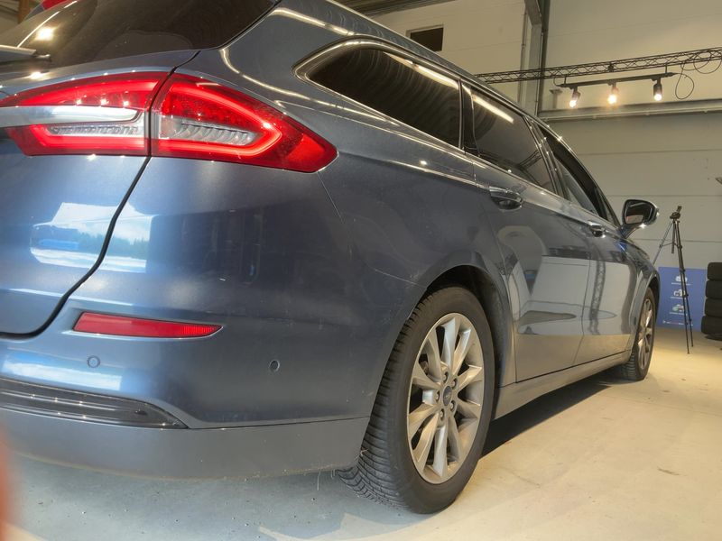 Ford Mondeo 2.0 TDCi EcoBlue Titanium — zdjęcie 6