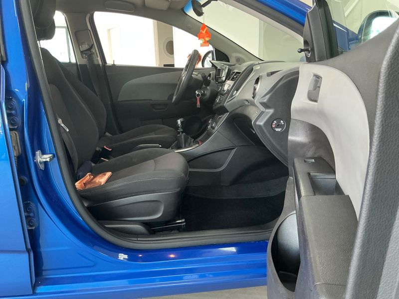 Chevrolet Aveo 1.2 LT — zdjęcie 3