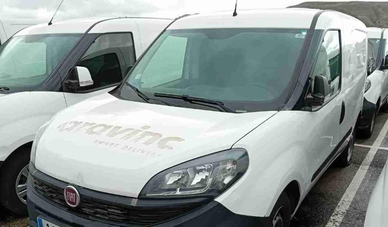 Fiat Doblo 1.3 M-Jet Furgón — zdjęcie 2