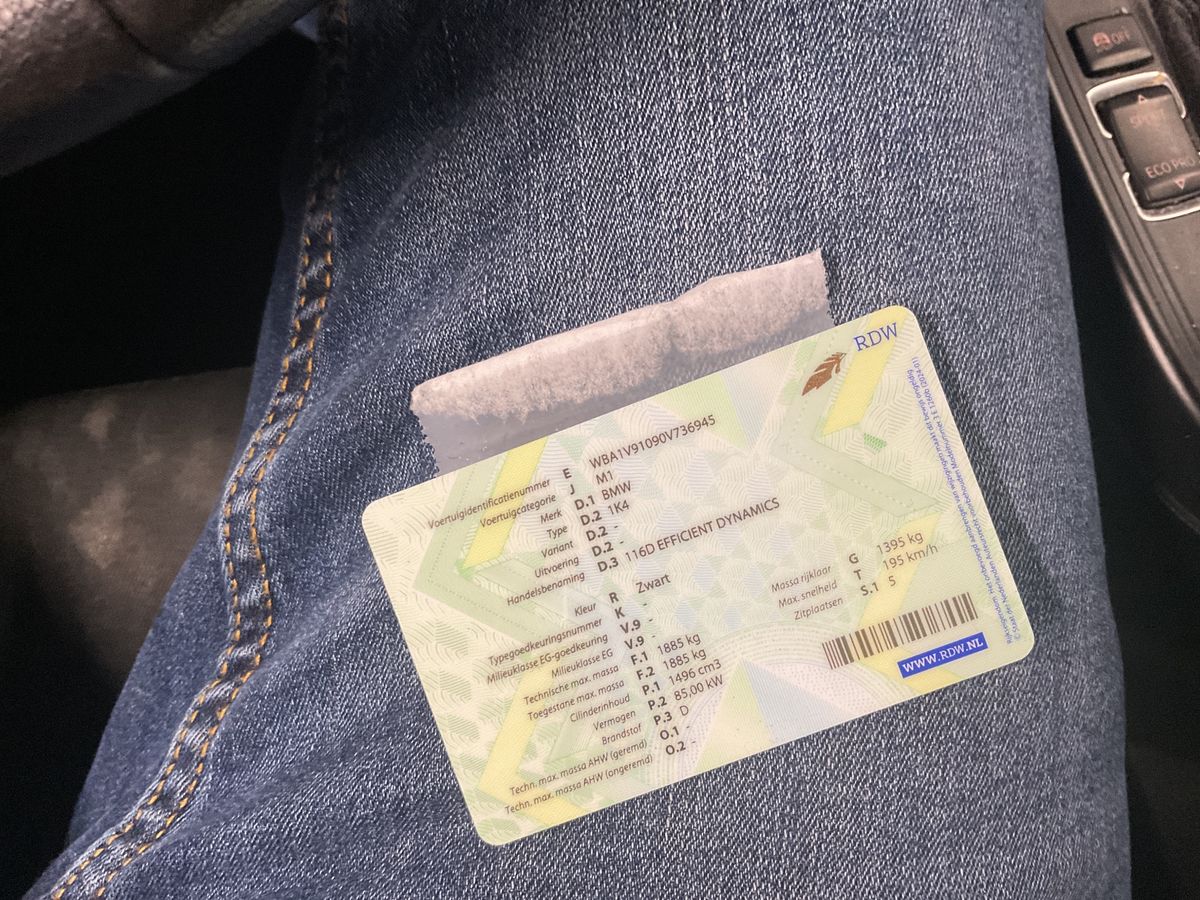 BMW 1er 116d EfficientDynamics Advantage