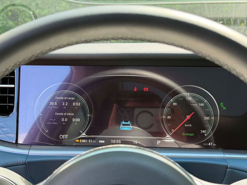 Mercedes-Benz EQC electric drive 300 kW 4Matic AMG Line — zdjęcie 12