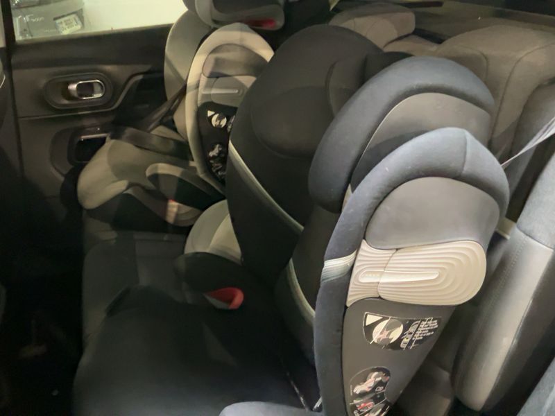 Citroen C5 Aircross 1.6 Plug-in Hybrid ë-EAT8 Shine Pack — zdjęcie 14