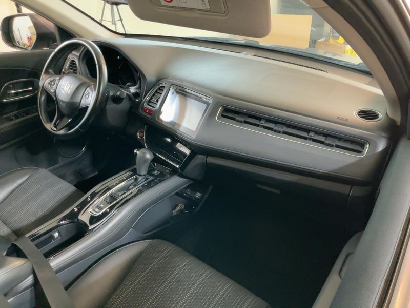 Honda HR-V 1.5 i-VTEC Elegance — zdjęcie 12
