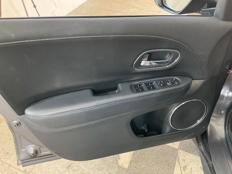 Honda HR-V 1.5 i-VTEC Elegance 2017 – снимка 22
