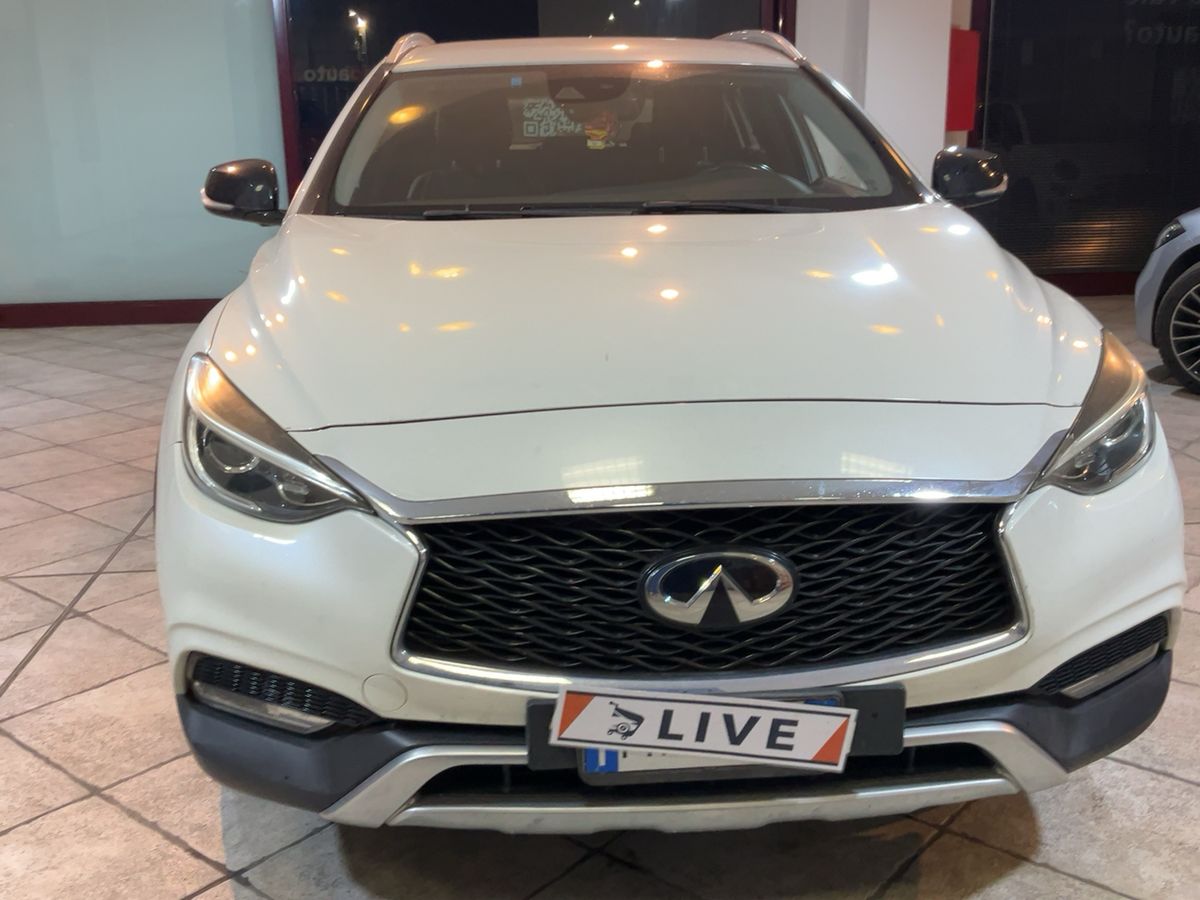 Infiniti QX30 2017 — photo 15