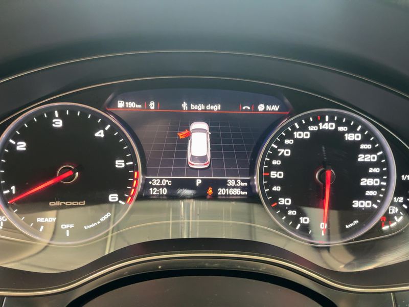 Audi A6 Allroad 3.0 V6 TDI clean diesel — zdjęcie 13