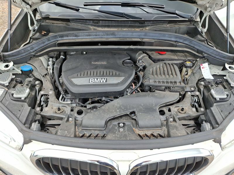 BMW X1 xDrive 20d Sport Line — zdjęcie 8
