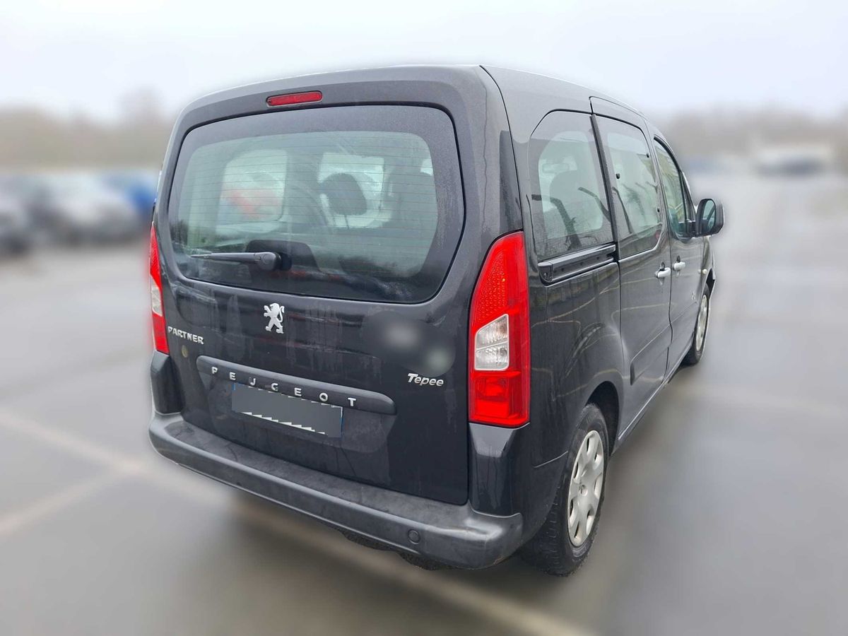 Peugeot Partner 2010 — photo 6
