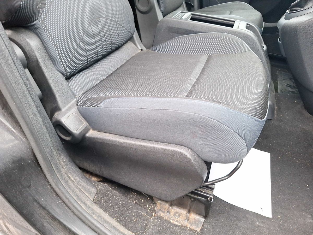Peugeot Partner 2010 — photo 96