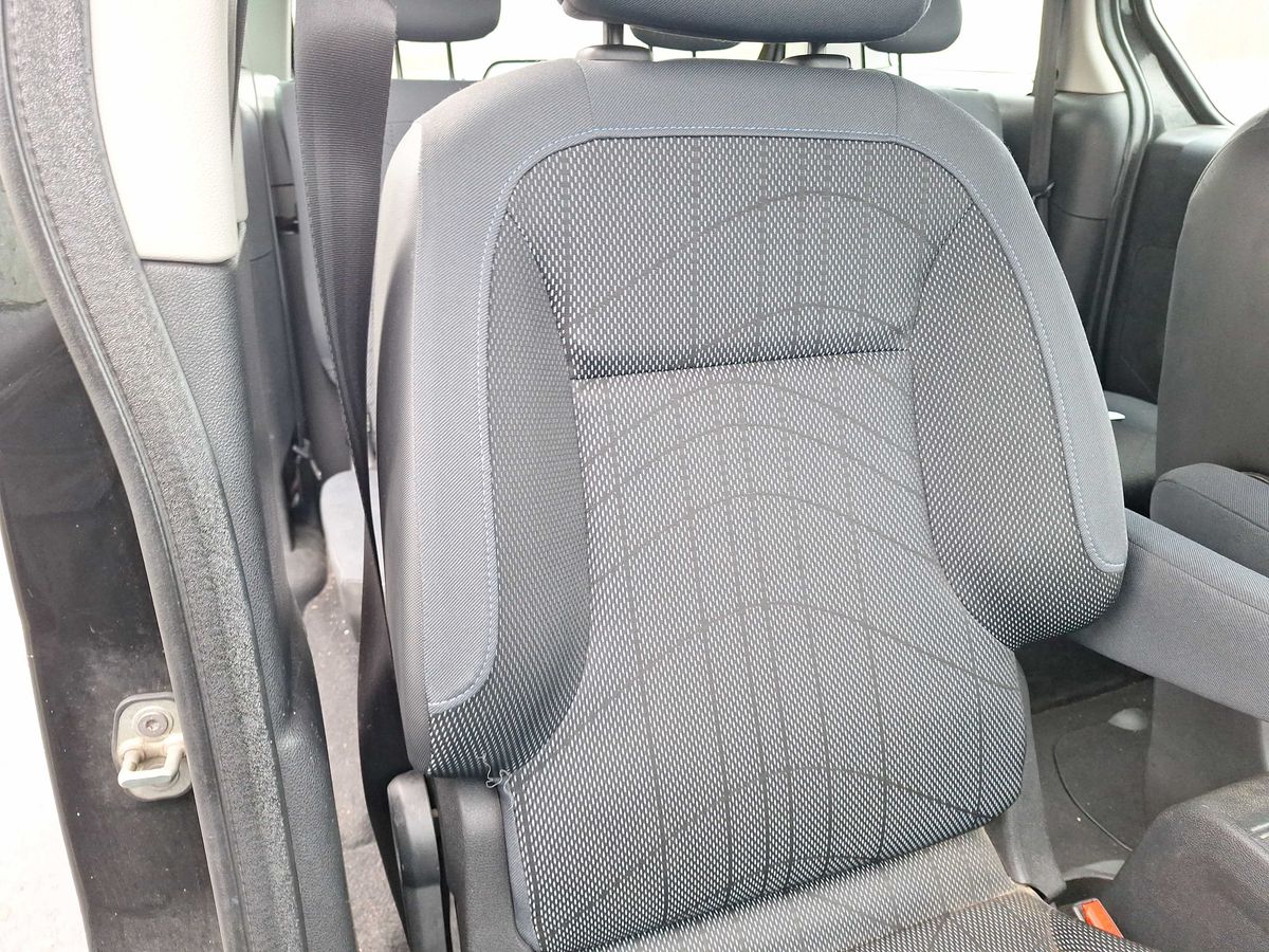 Peugeot Partner 2010 — photo 95