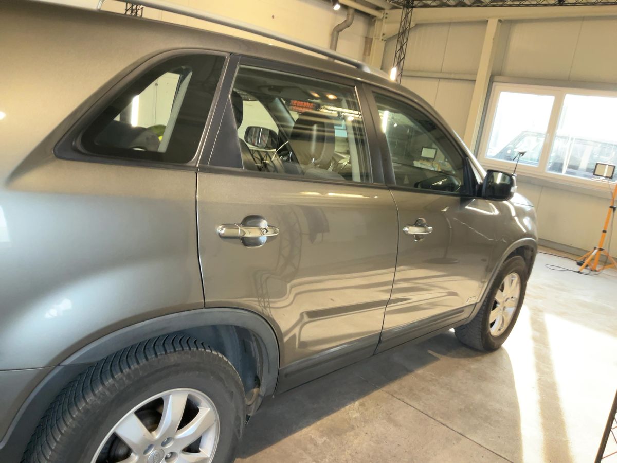 Kia Sorento 2011 — photo 11