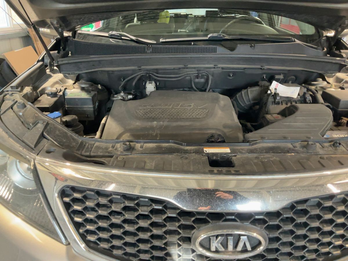 Kia Sorento 2011 — photo 39
