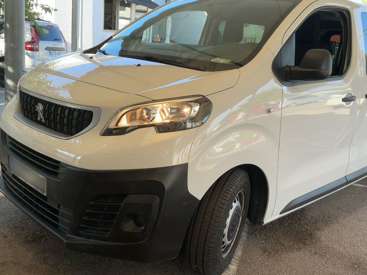 Peugeot Expert 2022 — photo 1