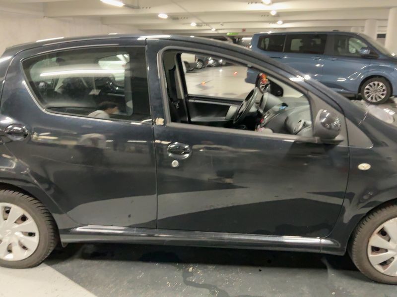 Toyota Aygo 1.0 VVT-i Dynamic 2012 – снимка 10