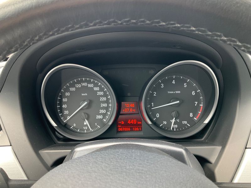 BMW Z4 sDrive 23i — zdjęcie 13