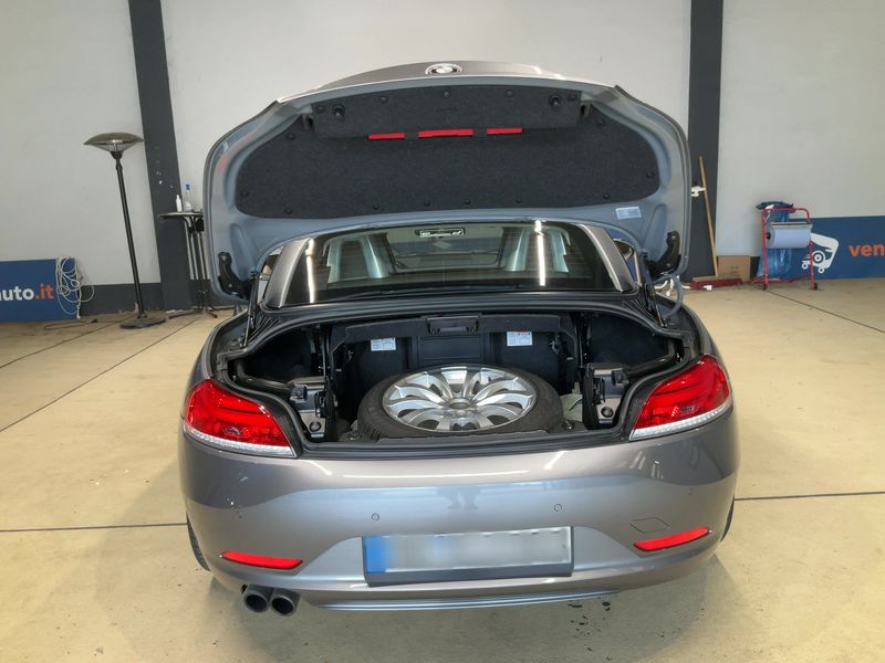 BMW Z4 sDrive 23i — zdjęcie 10