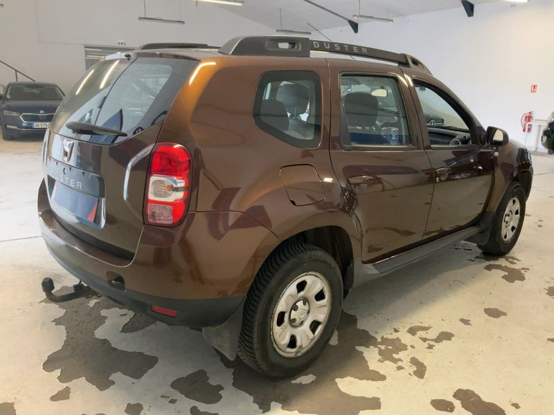 Dacia Duster 1.5 dCi Laureate 4x2 — zdjęcie 6