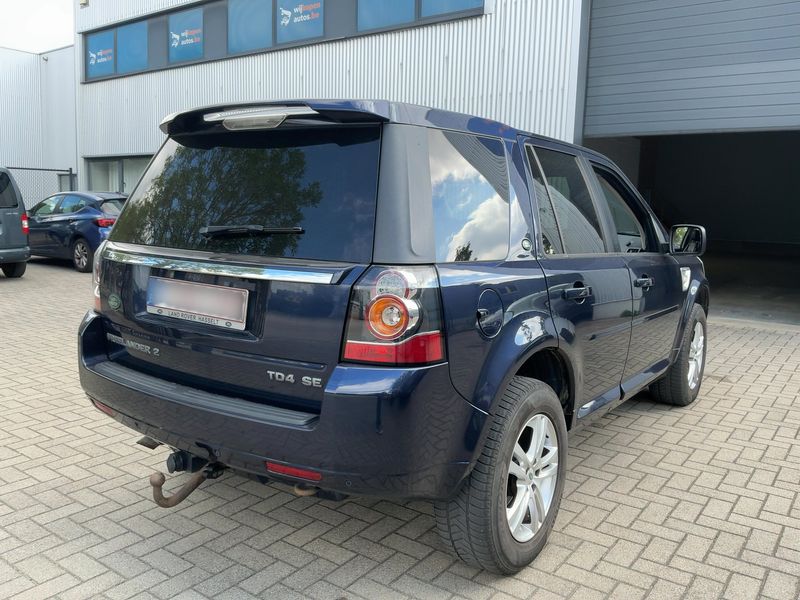 Land Rover Freelander 2.2 Td4 SE — zdjęcie 6