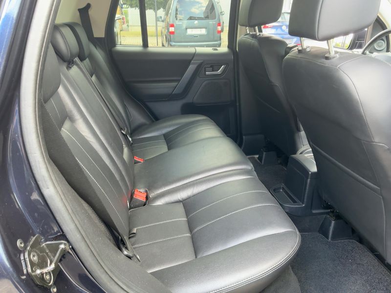 Land Rover Freelander 2.2 Td4 SE — zdjęcie 14