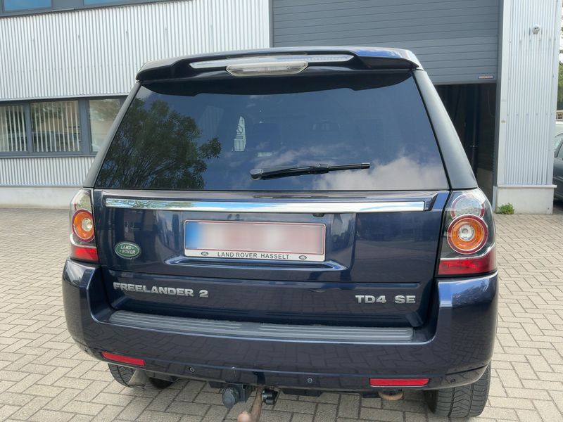 Land Rover Freelander 2.2 Td4 SE — zdjęcie 5