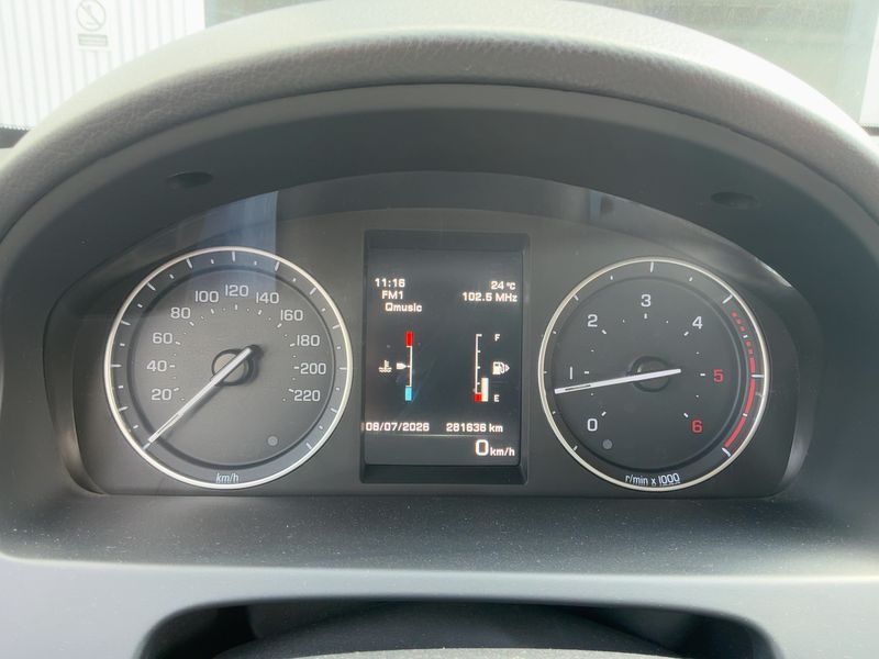 Land Rover Freelander 2.2 Td4 SE — zdjęcie 13