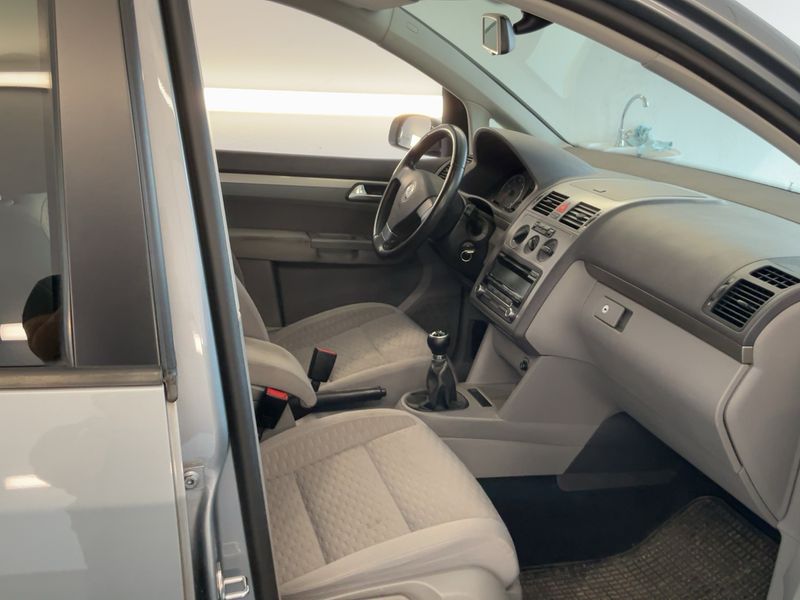 Volkswagen Touran 1.4 TSI Trendline 2009 – снимка 17