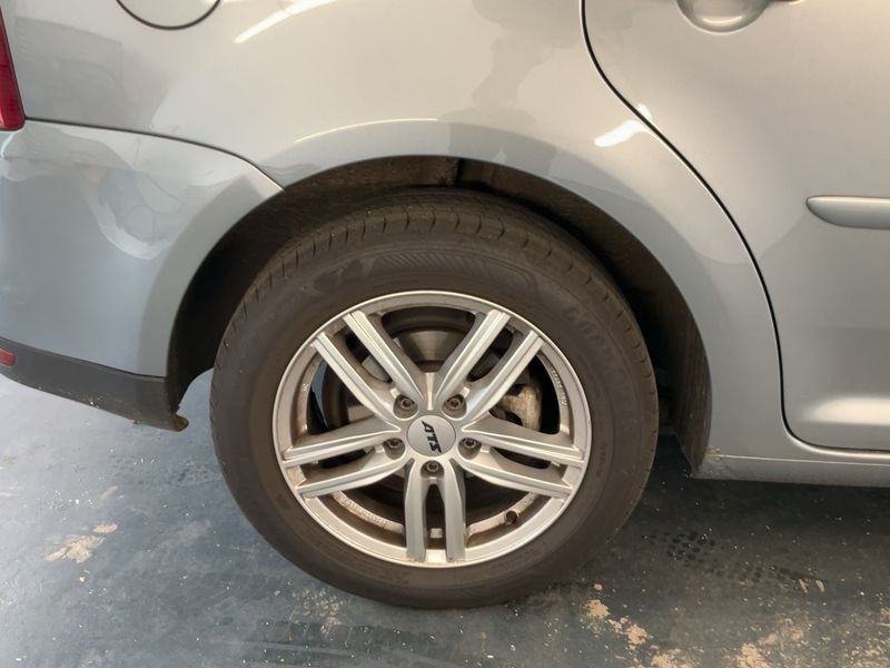 Volkswagen Touran 1.4 TSI Trendline 2009 – снимка 9