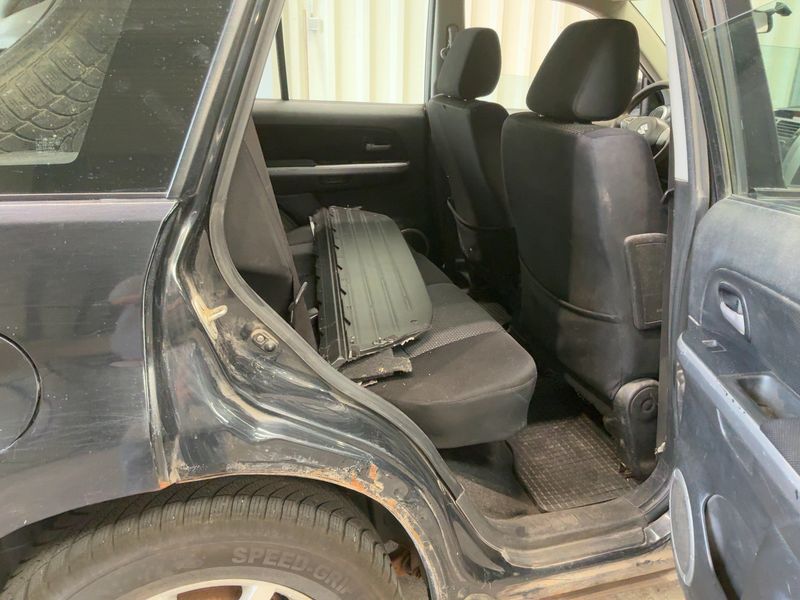 Suzuki Grand Vitara 2.0 Comfort — zdjęcie 14