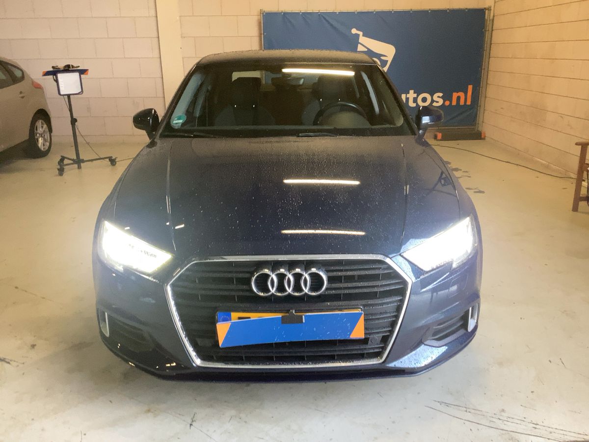 Audi A3 2018 — photo 15