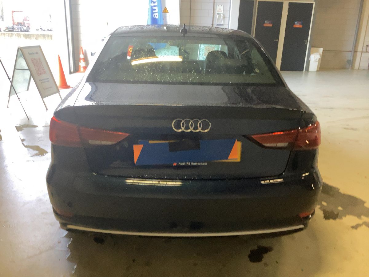 Audi A3 2018 — photo 8