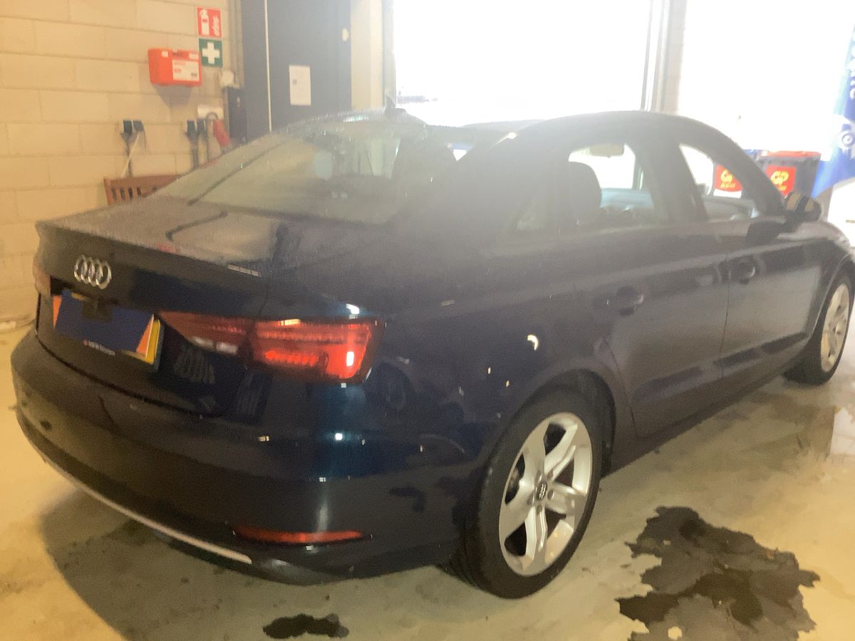 Audi A3 2018 — photo 9