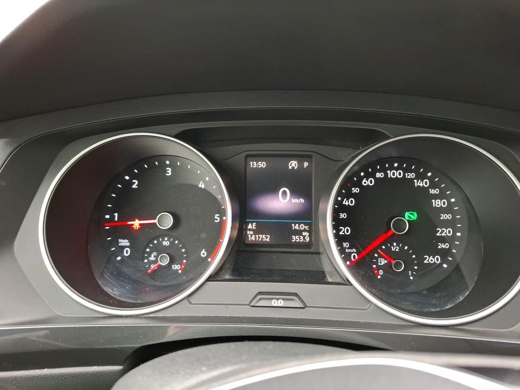 Volkswagen Tiguan 2019 — photo 12