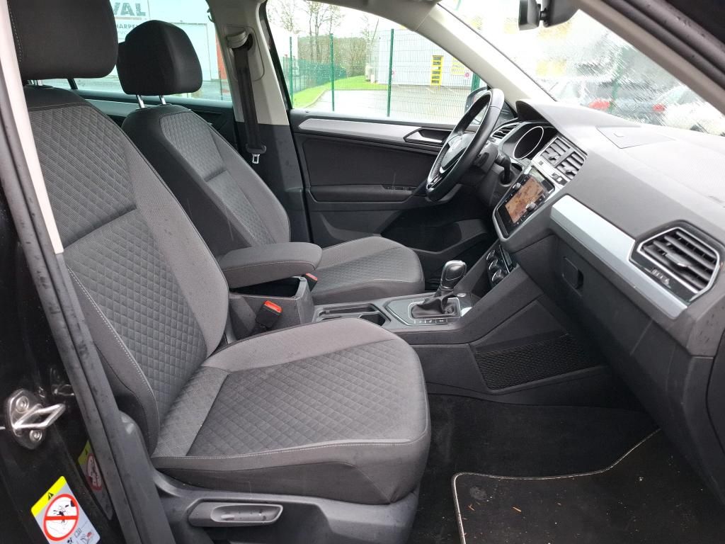 Volkswagen Tiguan 2019 — photo 10