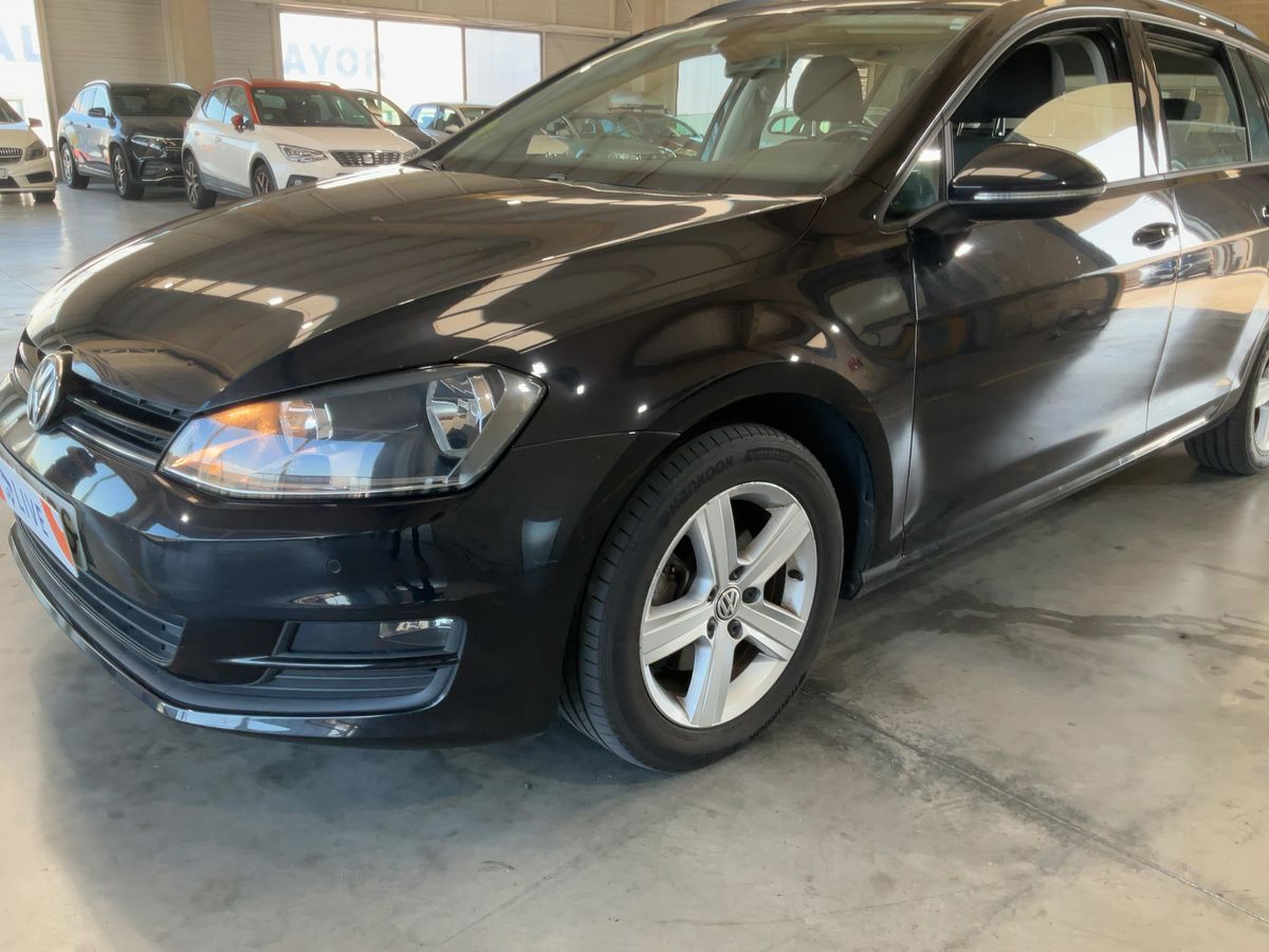 Volkswagen Golf VII 1.6 TDI Advance BlueMotion